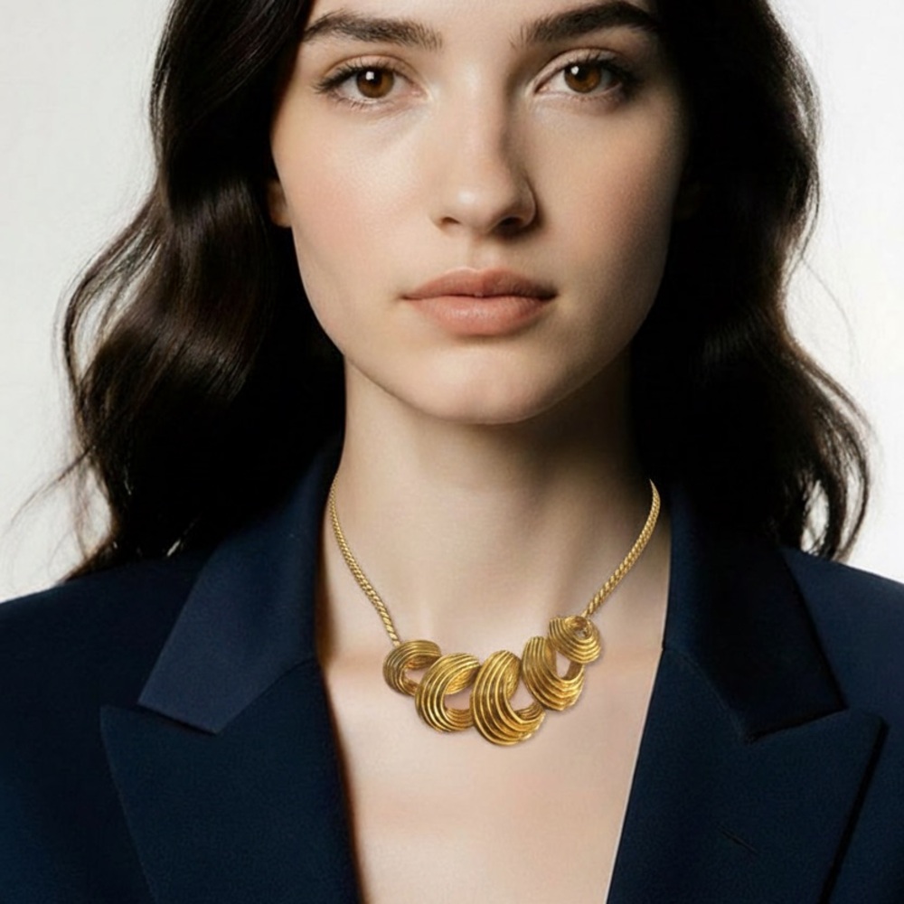 Elegant Gold Necklace